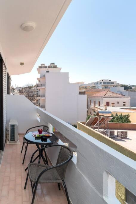 Appartement Urban Escape à Rhodes City Extérieur photo